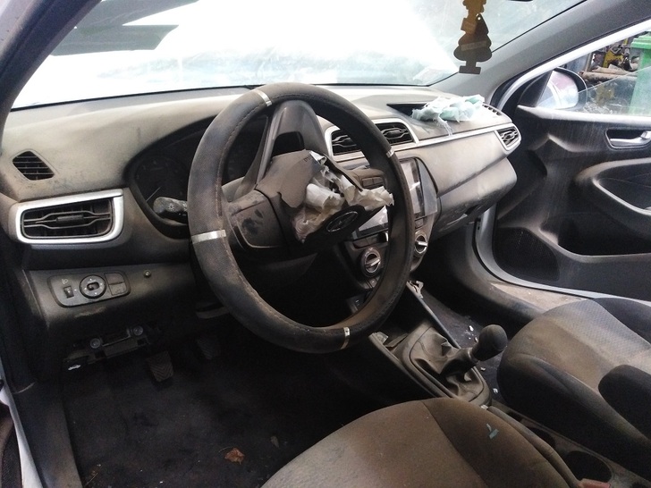  Hyundai VERNA 2020    EN DESARME
